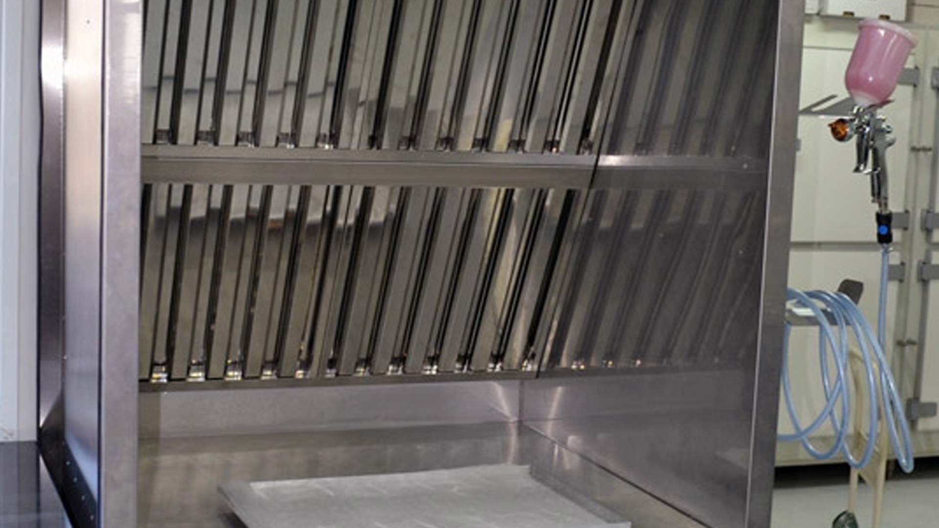 cabine de pulvérisation et flocage alimentaire
