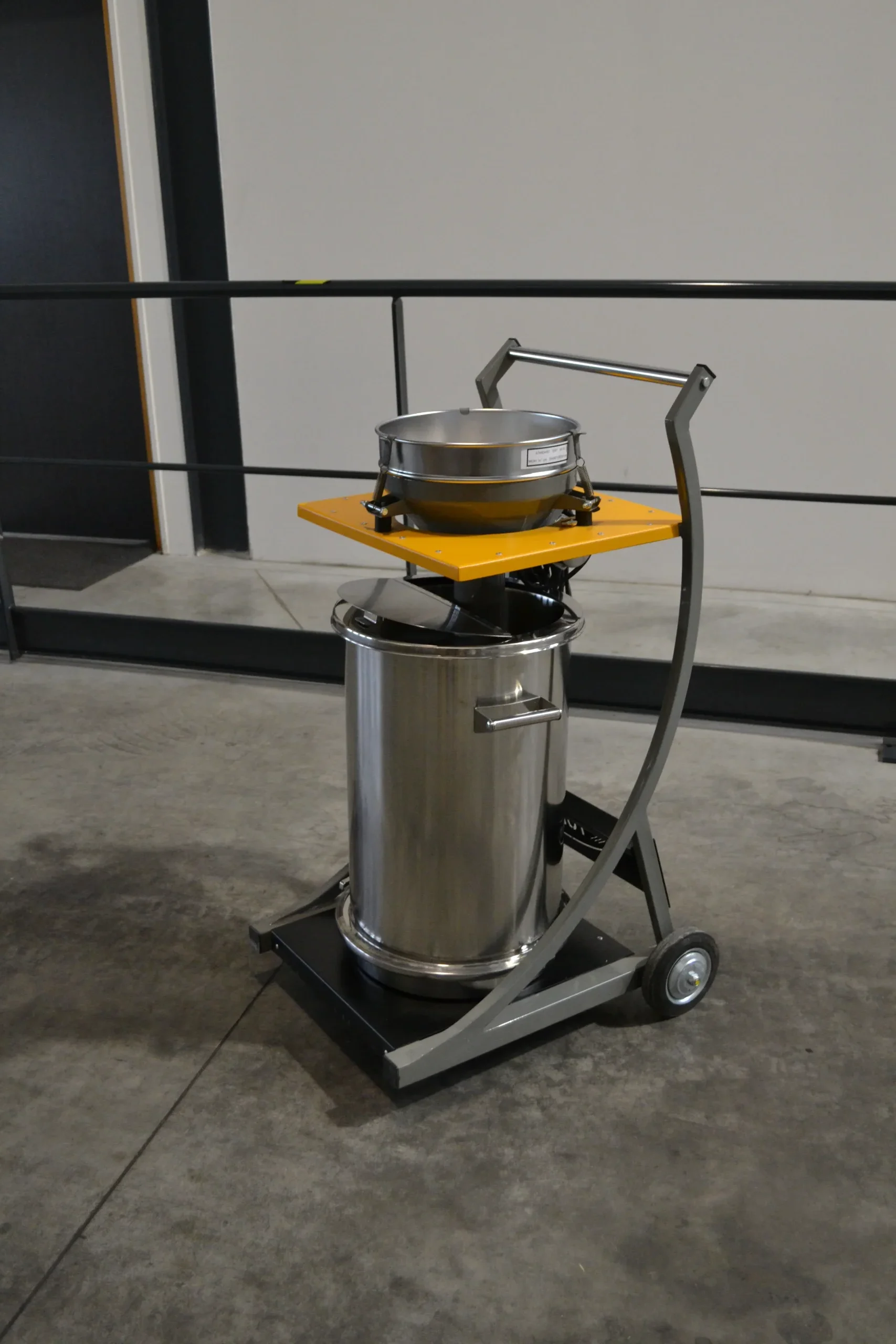 Station mobile de poudrage | Tricolor Industries