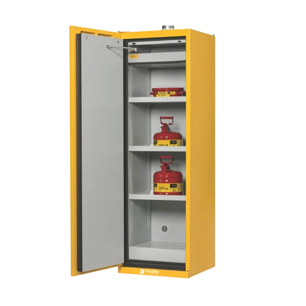 Armoire coupe feu 1 porte ouverte avec produits à l'intérieur