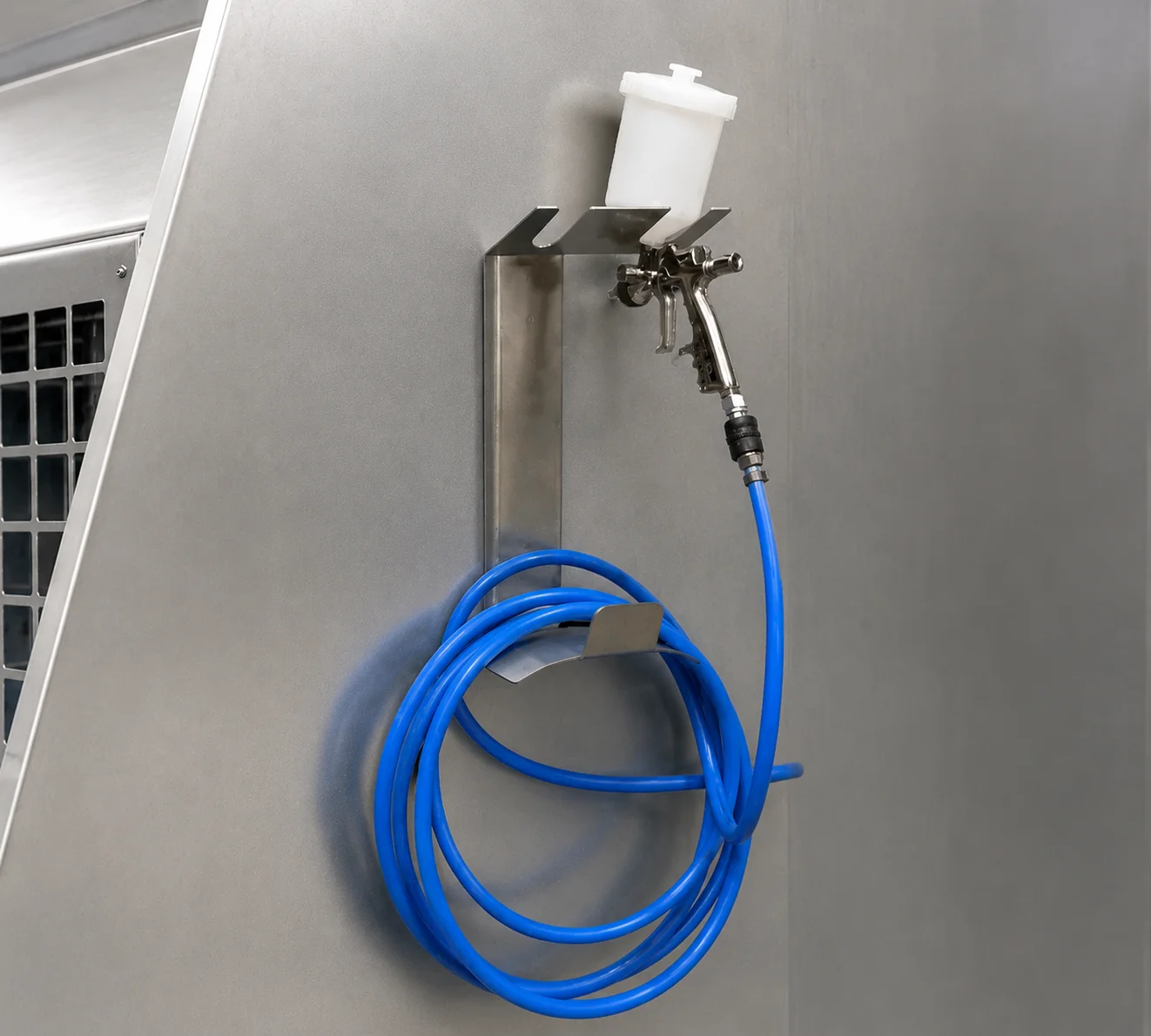 Support aimanté pour pistolet de peinture sur cabine de peinture